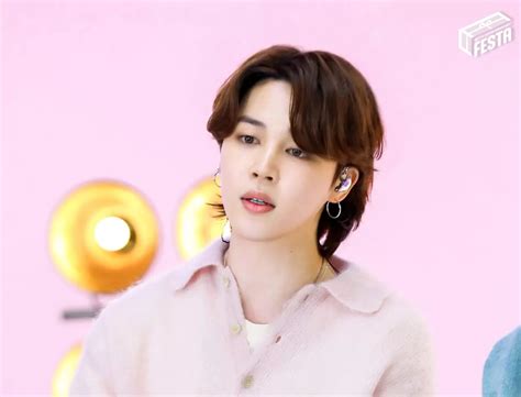 Like Crazy Raih 119 Itunes Jimin Bts Catat Sejarah Sebagai Penyanyi