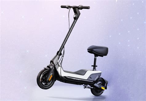 Segway Pr Sente Le Scooter Lectrique Ninebot Uifi Avec R Gulateur De