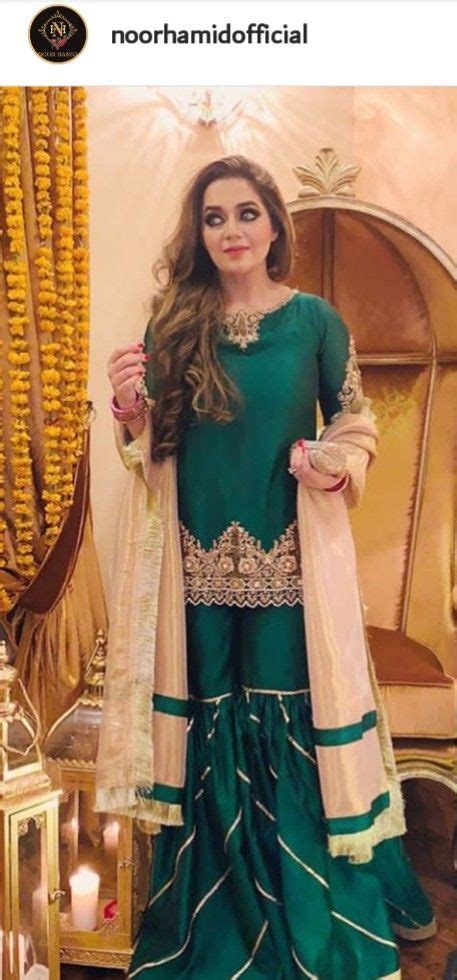 Pin By Zarnab Anwar On Formal Wear Dresses Formal Wear Fashion