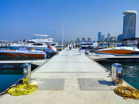 Dubai marina harbour editorial stock photo. Image of cable - 243442058