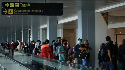 Jelang Libur Panjang Idul Adha Jumlah Penumpang Di Bandara Juanda