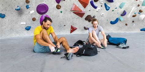 Which equipment is necessary to do bouldering at the gym?