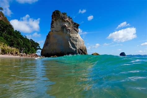 The beautiful Coromandel coast New Zealand OC - Photorator