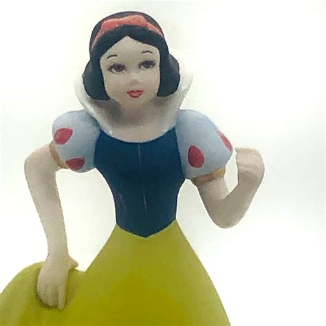 6 Disney Princess Snow White Ceramic Figurine Bisque Matte Cake