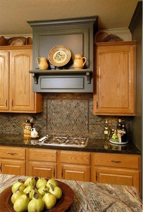 Decorating Kitchen With Oak Cabinets Traditional Kitchen Design Oak