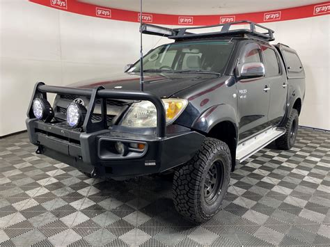 2005 Toyota Hilux Sr5 4x4 Ggn25r Manual Dual Cab Auction 0001