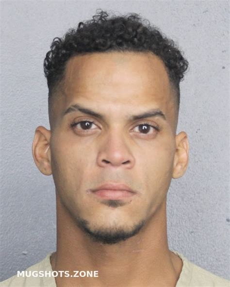 Reyes Inoa Jefry Emmanuel 08 06 2023 Broward County Mugshots Zone