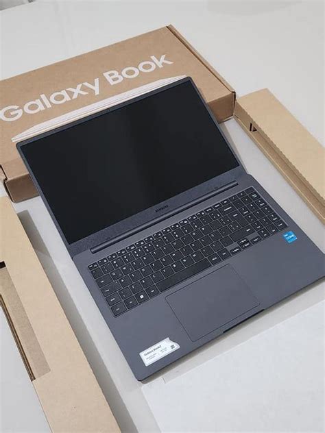 Notebook Samsung Galaxy Book2 Intel Core I3 1215U Windows 11 Home 8GB