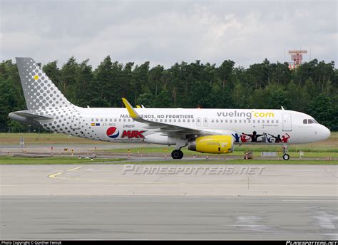 Ec Meq Vueling Airbus A Wl Photo By G Nther Feniuk Id