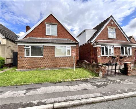 Alexandra Road Swallownest 4 Bed Detached House For Sale £175 000