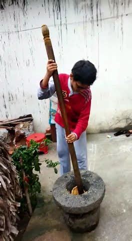 Nagula Chavithi Ki Pooja Kosam Kastapadutunna Mukeshraj Donthamsetty