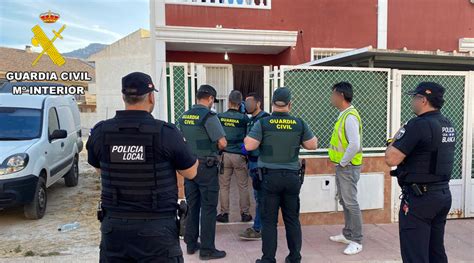 La Guardia Civil Desmantela En Blanca Y Abar N Un Grupo Delictivo Que