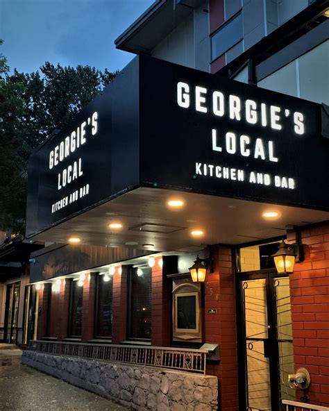 Georgie's Local Kitchen and Bar - Tourism New Westminster