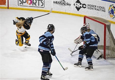 Dimond/West claim second straight Alaska girls high school hockey title ...