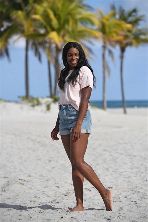 Sloane Stephens Miami Open Championship Trophy Photoshoot In Key