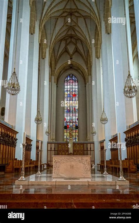 Interior of the Frauenkirche in Munich Stock Photo - Alamy