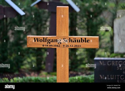 Desde Schäuble 05 01 2024 en Offenburg auf dem Waldbachfriedhof im