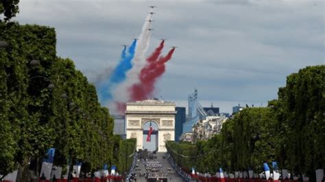 Bastille day history, 14th July 1789. Parade and fireworks.