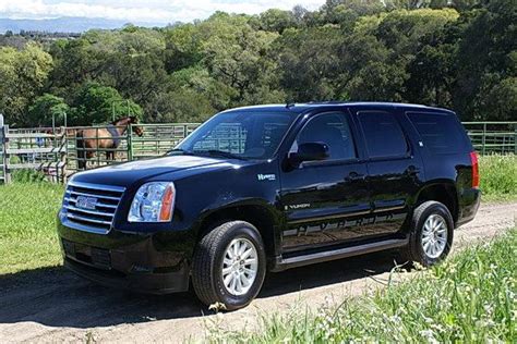 2008 GMC Yukon Hybrid - Information and photos - MOMENTcar