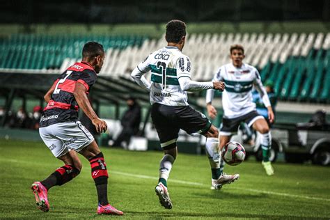 Coritiba X Vitória Veja O Gol De Waguininho Que Vai Dando A Vitória Ao