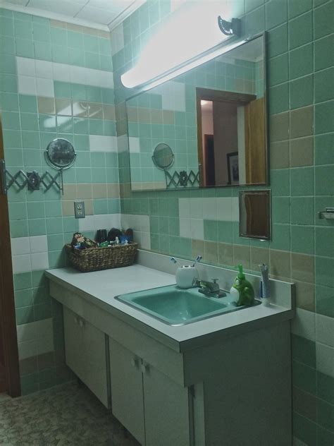 35 seafoam green bathroom tile ideas and pictures 2022