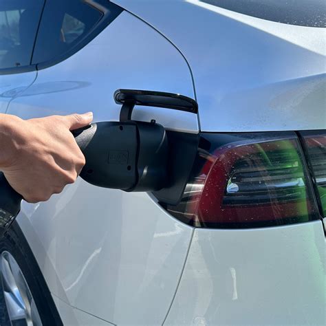 Customer Reviews Rexing Ccs To Tesla Electric Vehicle Ev Charger