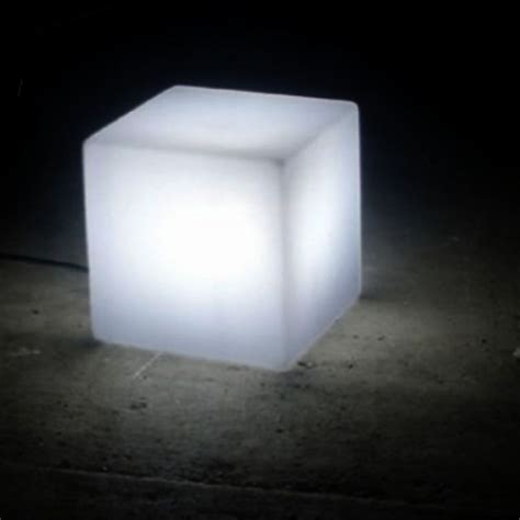 Cube led lumiere blanche Lux et Déco Centre de table lumineux