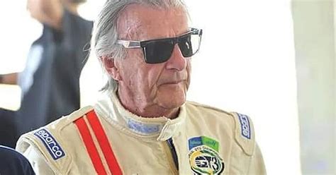 Corpo De Wilson Fittipaldi Ex Piloto De F Homenageado Em Pista De