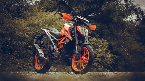 KTM Duke 390 Review - Pros, Cons, Specs & Ratings