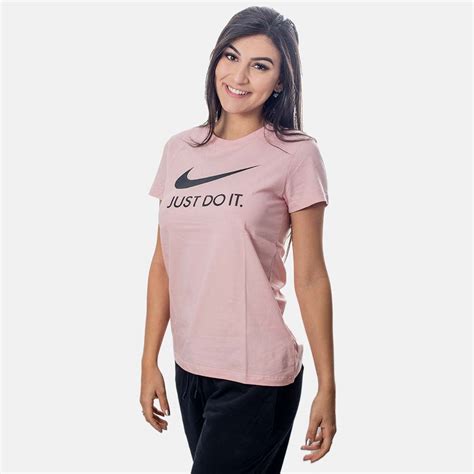 Sportime Camiseta Nike Sportswear Feminina