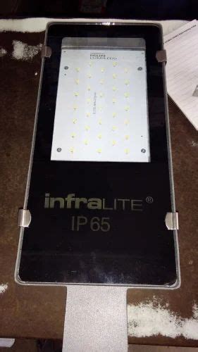 Pure White ISI Led Street Light IP66 At Rs 2000 Piece In Gadchiroli