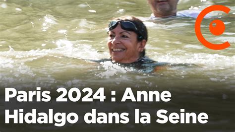 JO 2024 Anne Hidalgo Se Baigne Dans La Seine 17 Juillet 2024 Paris