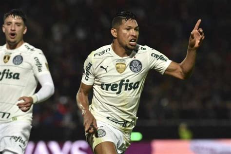 Rony Se Isola Como Maior Artilheiro Da História Do Palmeiras Na