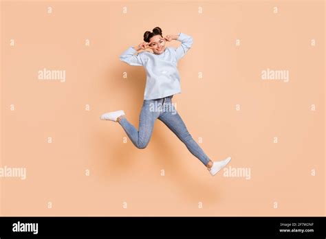 Full Size Profile Photo Of Optimistic Nice Brunette Lady Jump Show V