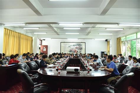 学校党委召开扩大会议 专题学习习近平总书记在学校思想政治理论课教师座谈会上的重要讲话精神 仲恺农业工程学院新闻网