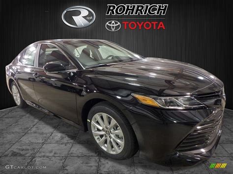 2018 Midnight Black Metallic Toyota Camry Le 122684455