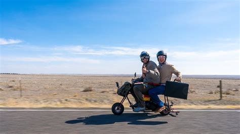 Watch These Two Dummies Recreate The Dumb And Dumber Mini Bike Road ...