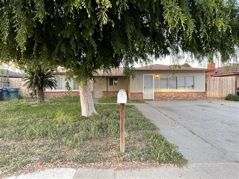 2102 E Bardsley Ave Tulare Ca 93274 Trulia