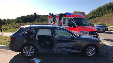 Kaiserslautern Hochspeyer Mädchen nach B37 Unfall schwer verletzt