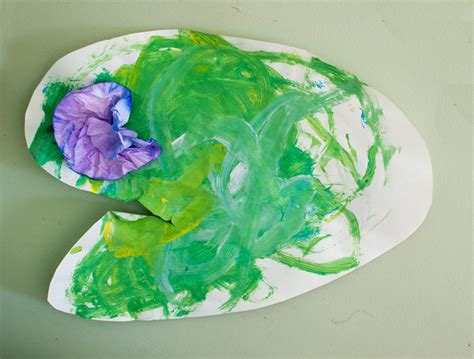 Lily Pad Art for Toddlers Frogs Preschool, Spring Preschool, Preschool Theme, Preschool Lessons ...