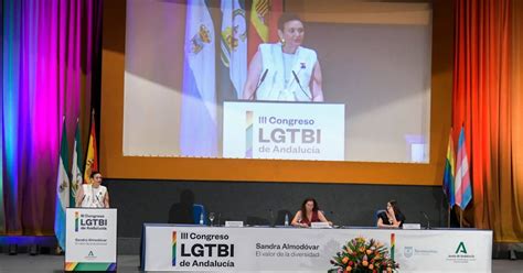 La consejera Loles López inaugura el tercer Congreso LGTBI en