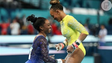 Fora do pódio Reação de Rebeca Andrade em conversa Simone Biles