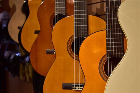 Comment Choisir Entre Une Guitare Classique Et Une Guitare Folk