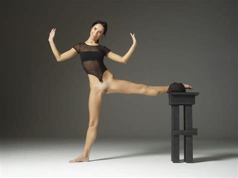 Amateur Girl Julietta Extremely Elastic 13 10000px