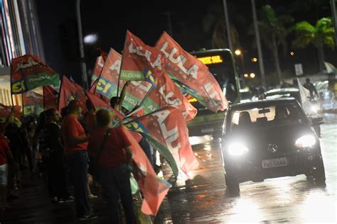 Petistas Relatam Dificuldades Para Contratar Nibus Para Posse De Lula