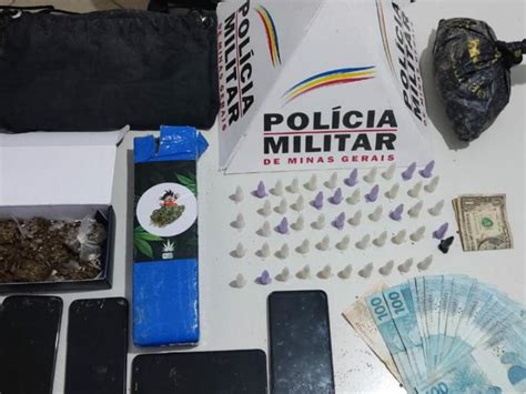 Pol Cia Militar Apreende Tabletes De Maconha Ap S Persegui O Em