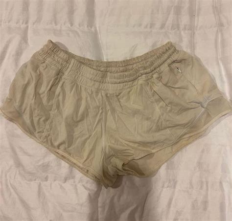 Lululemon Hotty Hot Shorts White Size Off Retail From Olivia