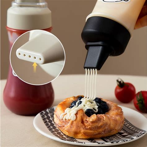 280mL Sauce Squeeze Bottle With 5 Holes Condiment Ketchup Squeezing