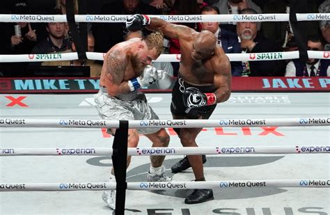 Photos Jake Paul Def Mike Tyson At Netflix Boxing