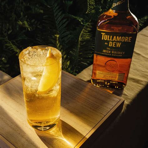 Ginger D E W Whiskey Cocktail Recipes Tullamore D E W